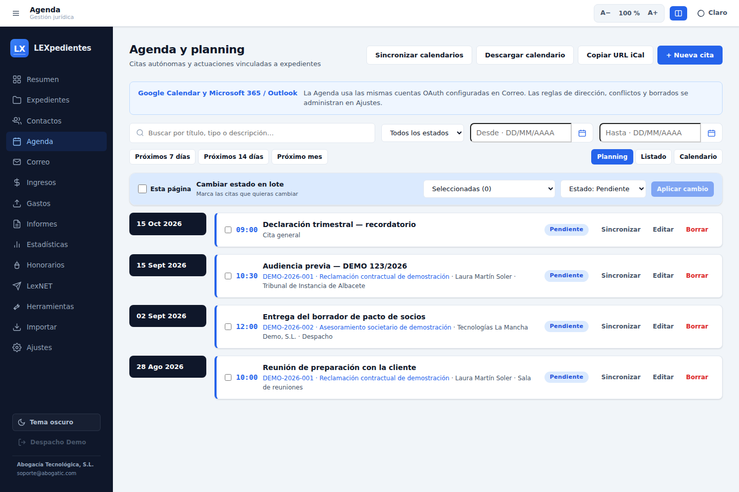 Agenda de LEXpedientes con eventos ficticios
